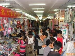 黑龍江哈爾濱服裝城全攻略 地址交通、拿貨技巧與營業(yè)時間詳解